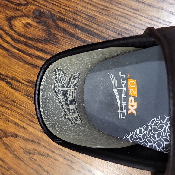 Dansko Black XP 2.0 Black Waterproof Pull Up Professional Work Clogs, Size 35 - Picture 12 of 12